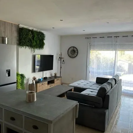 Maison Holiday home *